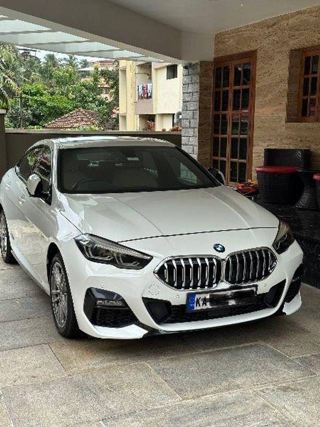 https://images10.gaadi.com/usedcar_image/3660063/original/processed_c8ca7910-0ea1-4b20-b845-010c02f4a574.jpeg?imwidth=6400
