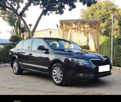 Skoda Superb Elegance 1.8 TSI MT Skoda Superb Elegance 1.8 TSI MT
