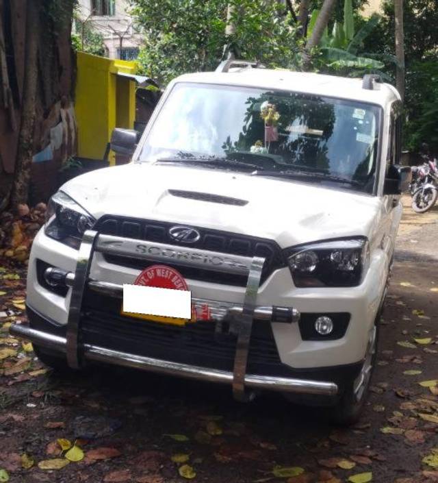 https://images10.gaadi.com/usedcar_image/3660235/original/processed_3f861008-b627-4788-8304-05355f3a8c2b.jpg?imwidth=6400