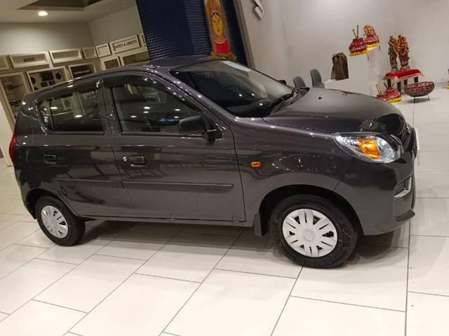 https://images10.gaadi.com/usedcar_image/3660243/original/processed_db0aee48-e385-4c5c-8625-8472833f40a2.jpg?imwidth=6400