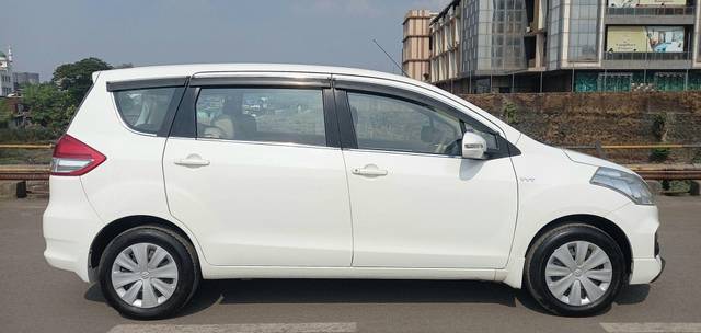 https://images10.gaadi.com/usedcar_image/3660365/original/processed_img2909751__used_car_2909751_1699349115.jpg?imwidth=6401