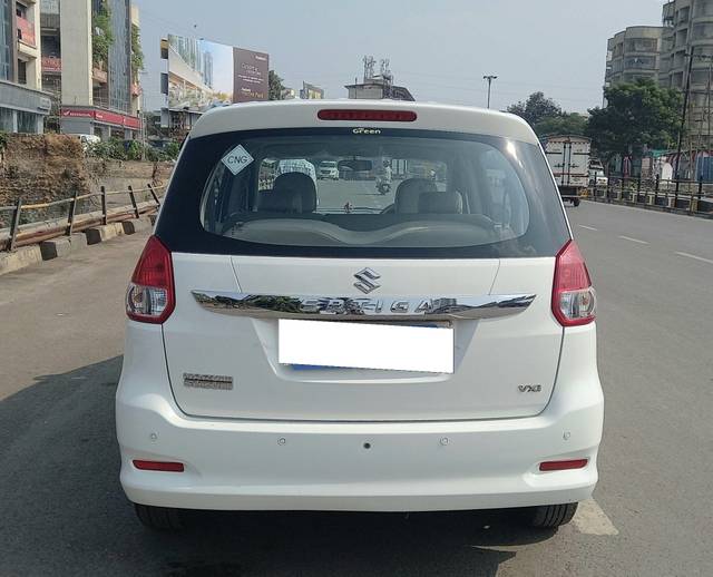 https://images10.gaadi.com/usedcar_image/3660365/original/processed_img2909751__used_car_2909751_1699349135.jpg?imwidth=6402