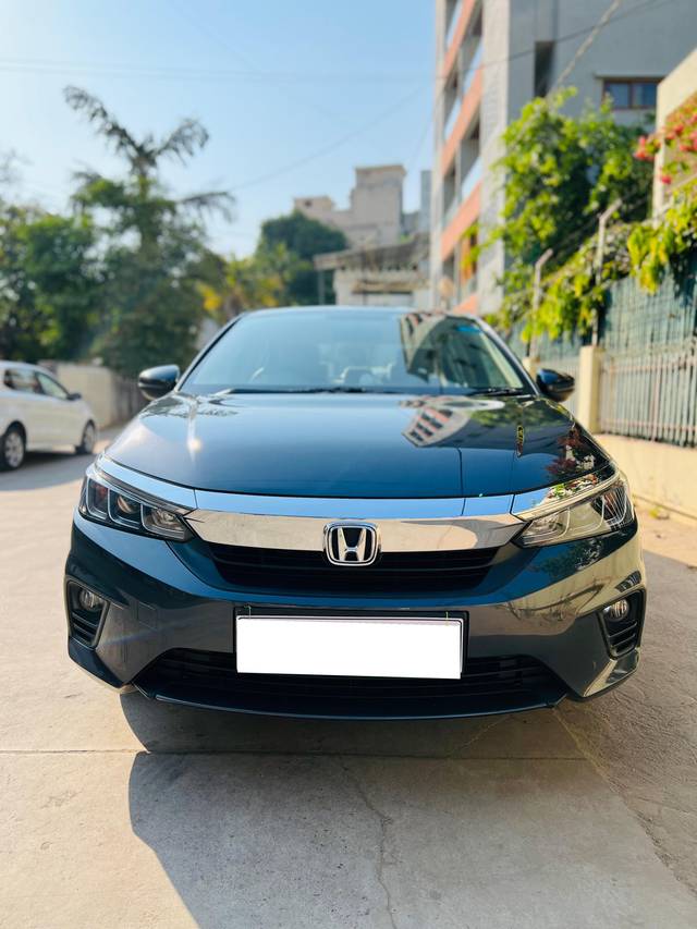 https://images10.gaadi.com/usedcar_image/3660367/original/processed_img2909753__usedcar_whatsappimage2023_10_31at160915_15261699349063_1699349102.jpeg?imwidth=6401