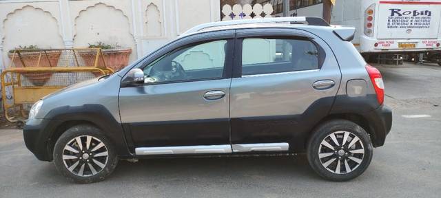 https://images10.gaadi.com/usedcar_image/3660372/original/31__VCC_IMG_1698738317029_1812215_95_1698739386.jpg?imwidth=6402