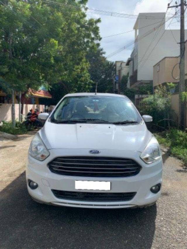 https://images10.gaadi.com/usedcar_image/3660405/original/processed_0c3b9dd8-717c-462b-b4a7-2ec7c9a9d767.jpeg?imwidth=6400