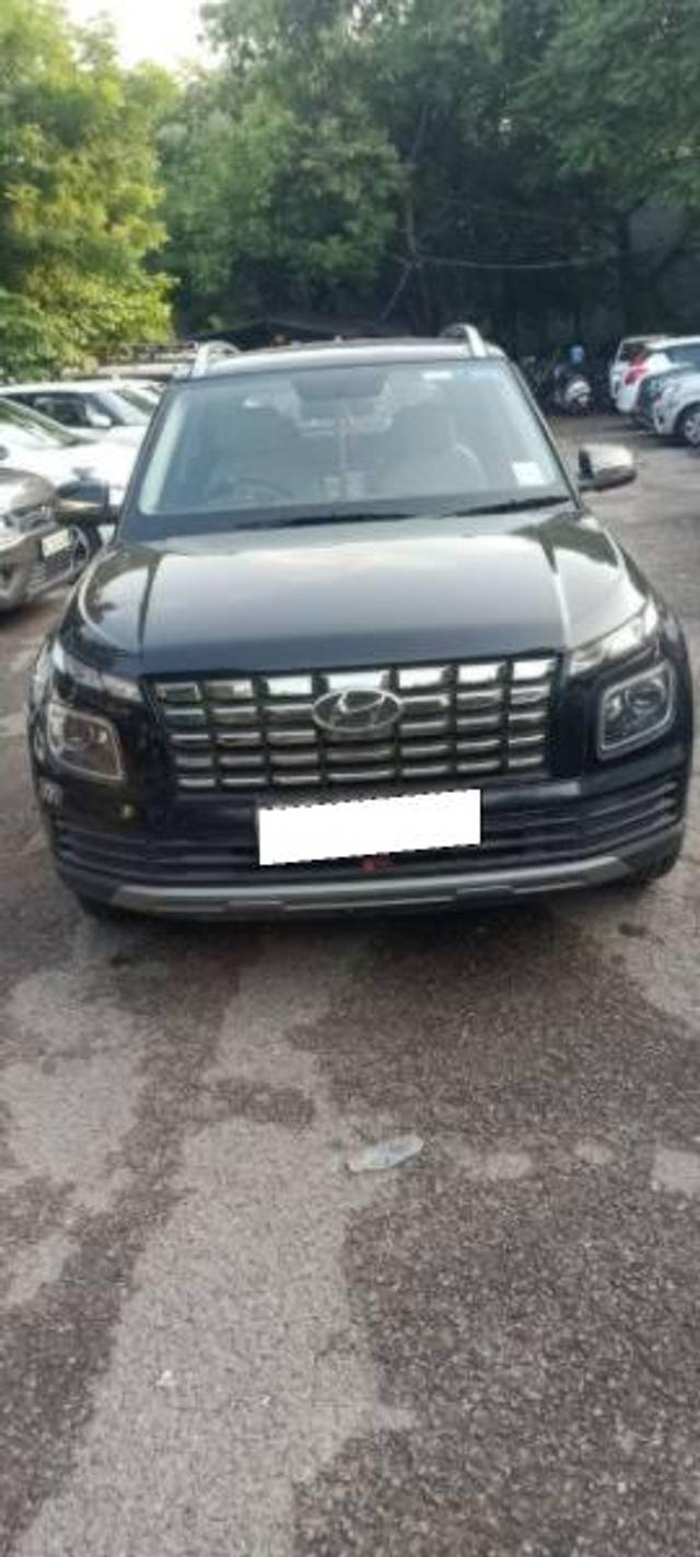 https://images10.gaadi.com/usedcar_image/3660407/original/processed_4bf152a9-faee-4ab2-abbb-bfa817e0a2f0.jpg?imwidth=6401