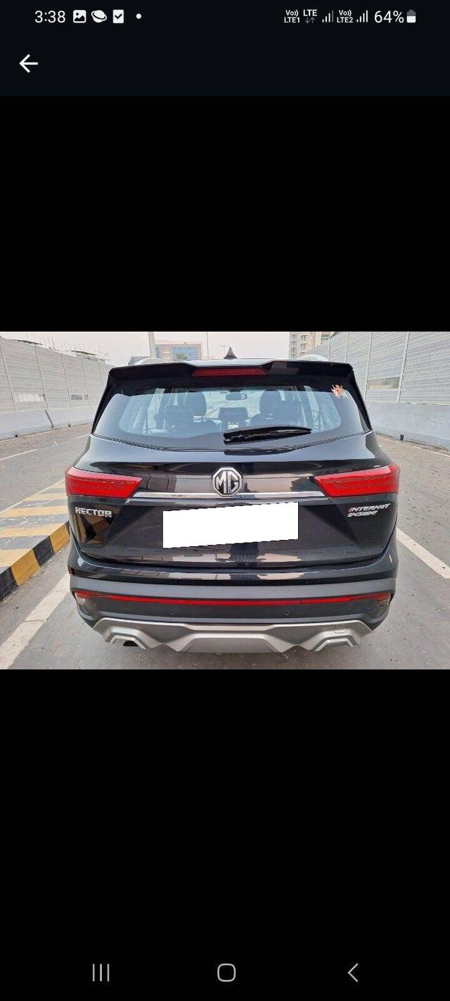 https://images10.gaadi.com/usedcar_image/3660491/original/processed_img2909830__used_car_2909830_1699352143.jpg?imwidth=6401