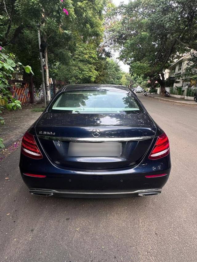 https://images10.gaadi.com/usedcar_image/3660500/original/processed_img2909836__used_car_2909836_1699352195.jpg?imwidth=6402