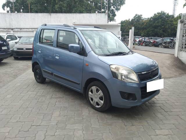 https://images10.gaadi.com/usedcar_image/3660622/original/processed_img2909918__usedcar_tn10ar6680_4__2909918_1702107364.jpeg?imwidth=6400