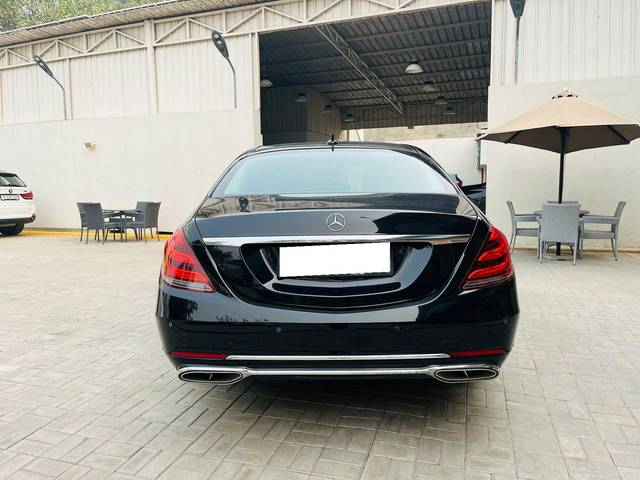 https://images10.gaadi.com/usedcar_image/3660771/original/processed_img2910026__usedcar_1_34__10151699358150_1699358155.jpeg?imwidth=6401