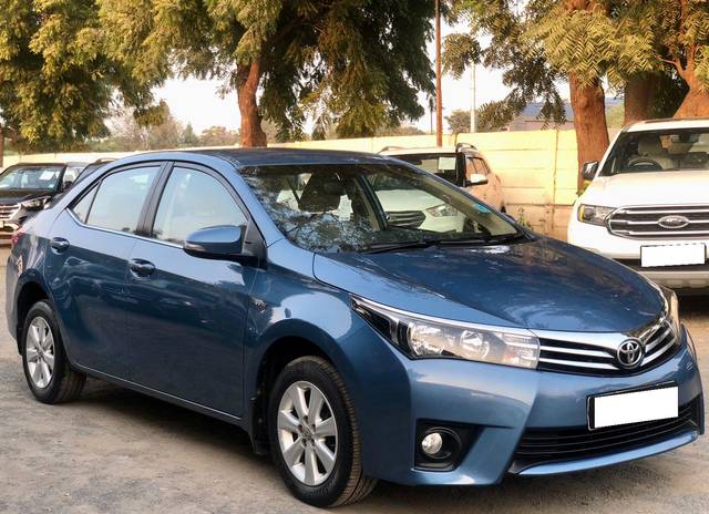 https://images10.gaadi.com/usedcar_image/3660798/original/processed_img2910041__usedcar_2_copy_91331699359121_1699359136.jpeg?imwidth=6400