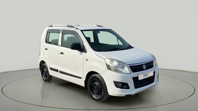 https://images10.gaadi.com/usedcar_image/3660939/original/slot__1-7-Exterior-13574851726-57f7cf3696464f3fa6ae66f5c913340e-Exterior-7.jpg?imwidth=6400