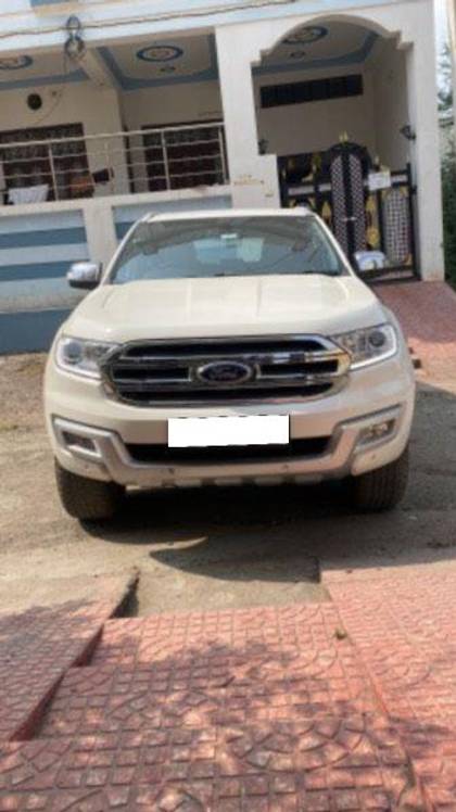 Ford Endeavour 2.2 Titanium AT 4X2 Sunroof Ford Endeavour 2.2 Titanium AT 4X2 Sunroof