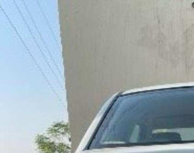 https://images10.gaadi.com/usedcar_image/3660974/original/processed_c3e31d70-86ec-4ccf-89ca-64db8e68d935.jpeg?imwidth=6401