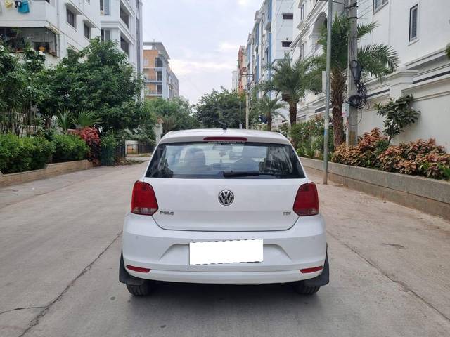 https://images10.gaadi.com/usedcar_image/3661013/original/processed_img2910167__used_car_2910167_1699365774.jpg?imwidth=6402