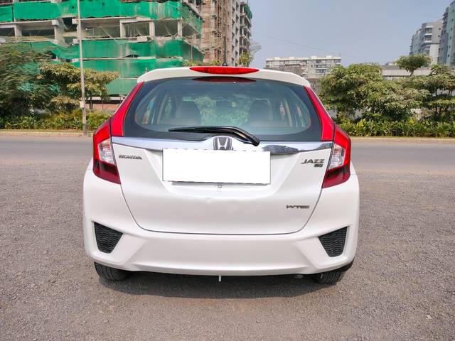 https://images10.gaadi.com/usedcar_image/3661016/original/processed_img2910168__used_car_2910168_1699422805.jpg?imwidth=6402