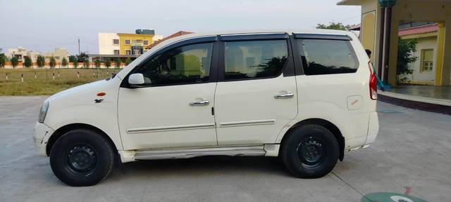 https://images10.gaadi.com/usedcar_image/3661083/original/processed_3bacb1d7-6c50-491e-8d84-7d32912f5f94.jpg?imwidth=6402