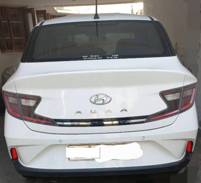 https://images10.gaadi.com/usedcar_image/3661128/original/processed_3aa2a0f3-2218-43af-bd93-e619fac91664.jpg?imwidth=6400