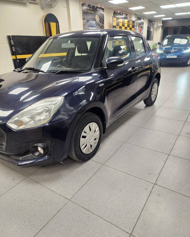 https://images10.gaadi.com/usedcar_image/3661139/original/processed_img2910193__used_car_2910193_1699371276.jpg?imwidth=6401