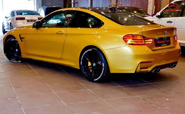 https://images10.gaadi.com/usedcar_image/3661288/original/processed_img2910227__used_car_2910227_1699380064.jpg?imwidth=6401