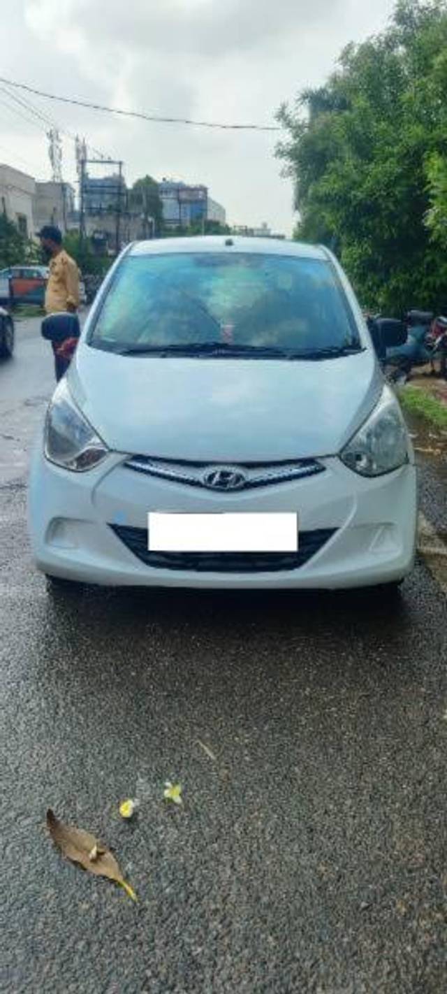 https://images10.gaadi.com/usedcar_image/3661342/original/processed_a07df9c3-e2de-47dc-aa1c-8055d70b658d.jpg?imwidth=6402