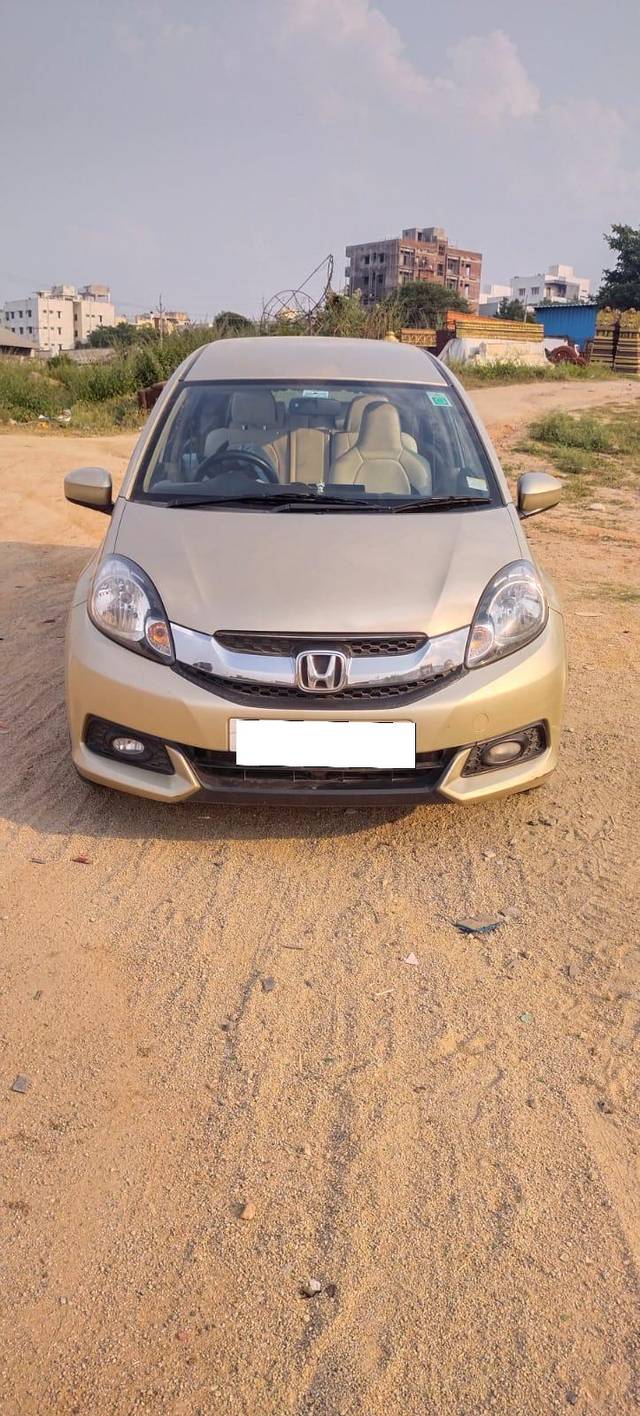 https://images10.gaadi.com/usedcar_image/3661522/original/processed_img2910275__used_car_2910275_1699417176.jpg?imwidth=6400