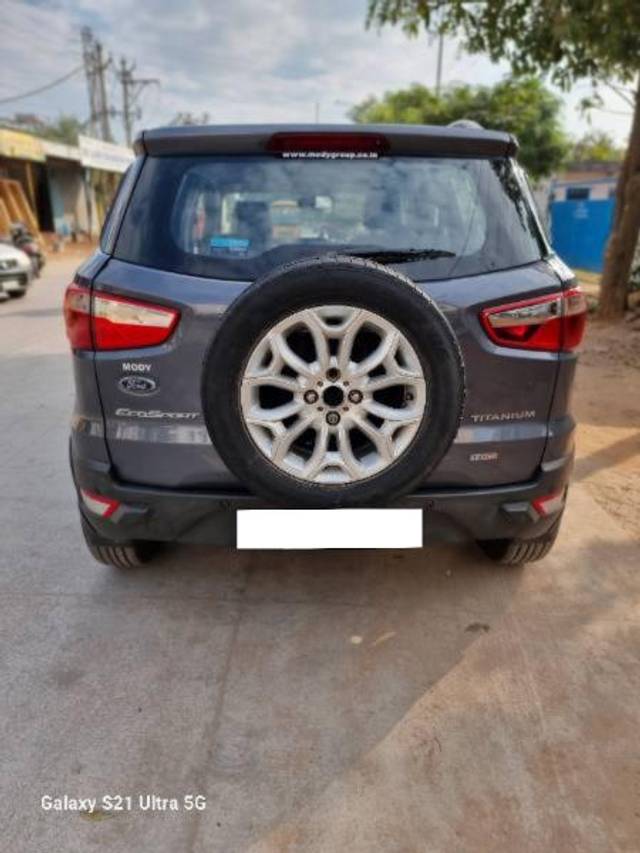 https://images10.gaadi.com/usedcar_image/3661527/original/processed_07f00a51-58da-48da-be0e-e5613cc767c2.jpg?imwidth=6402