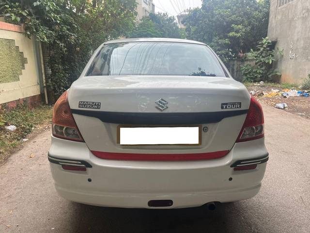 https://images10.gaadi.com/usedcar_image/3661577/original/processed_img2910292__used_car_2910292_1699420884.jpg?imwidth=6402