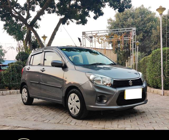 https://images10.gaadi.com/usedcar_image/3661759/original/processed_img2910388__used_car_2910388_1699430937.jpg?imwidth=6400