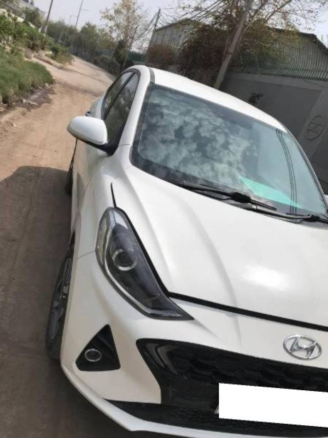 https://images10.gaadi.com/usedcar_image/3661907/original/processed_af1c2376-2cf7-4d7b-ba11-99893f630c38.jpg?imwidth=6400