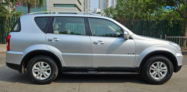 https://images10.gaadi.com/usedcar_image/3661916/original/processed_img2910480__used_car_2910480_1700210204.jpg?imwidth=6401