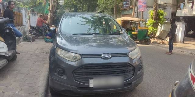 https://images10.gaadi.com/usedcar_image/3662063/original/01__VCC_1812622_94_1698829644.jpg?imwidth=6400