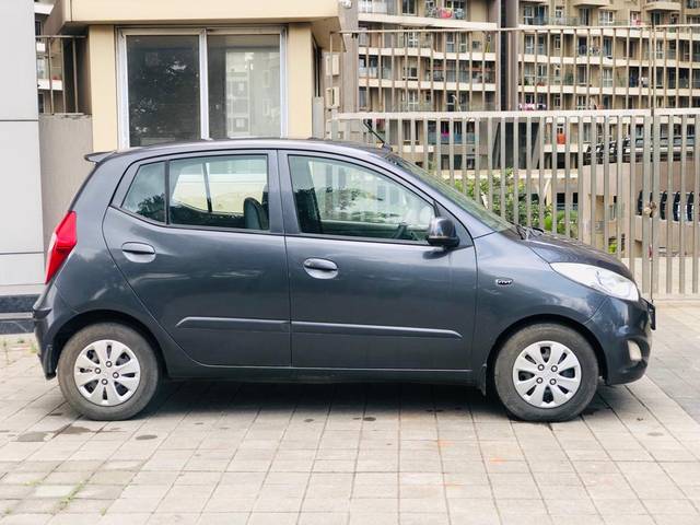 https://images10.gaadi.com/usedcar_image/3662141/original/img2910620__used_car_2910620_1699437635.jpg?imwidth=6401