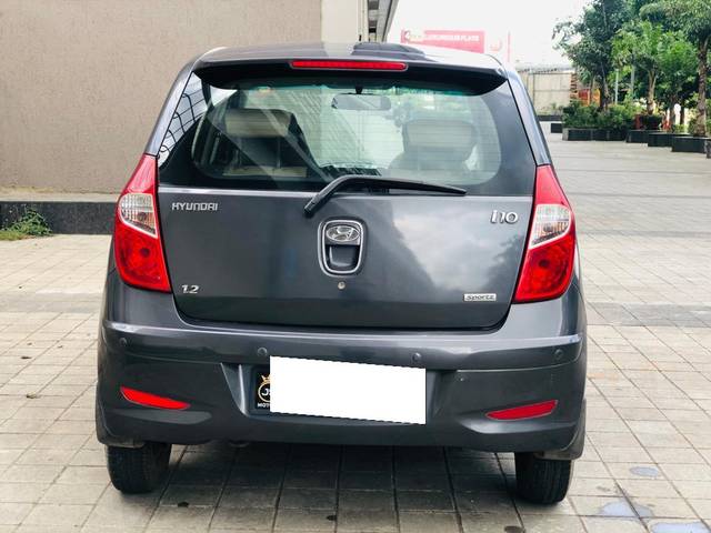 https://images10.gaadi.com/usedcar_image/3662141/original/processed_img2910620__used_car_2910620_1699437634.jpg?imwidth=6402