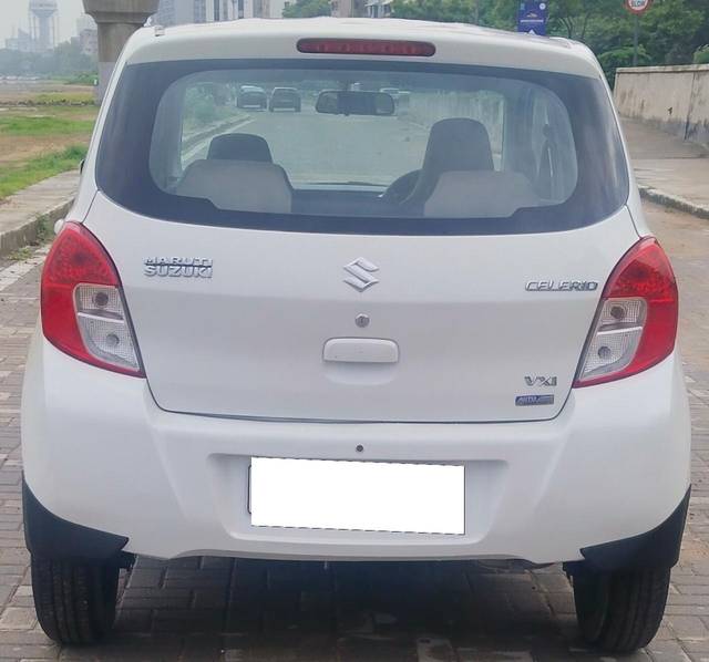 https://images10.gaadi.com/usedcar_image/3662142/original/processed_img2910621__usedcar_16_11461699437324_1699437344.jpg?imwidth=6402