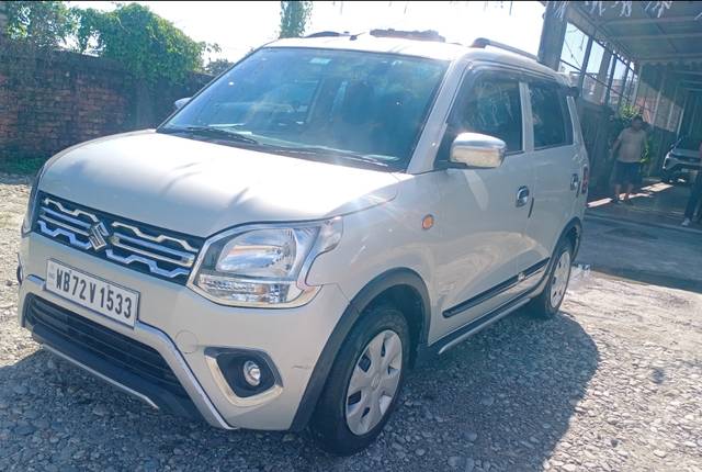 https://images10.gaadi.com/usedcar_image/3662151/original/592730__cover_image-20231101190612.jpg?imwidth=6400