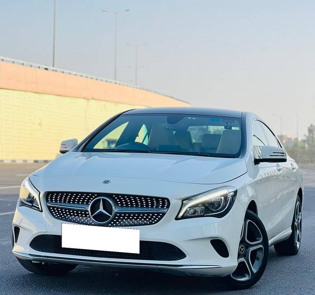 https://images10.gaadi.com/usedcar_image/3662180/original/processed_img2910645__used_car_2910645_1699439864.jpg?imwidth=6402