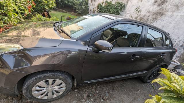 https://images10.gaadi.com/usedcar_image/3662194/original/processed_ffd050ea-c895-411a-9fcc-6766634b4f8d.jpg?imwidth=6400