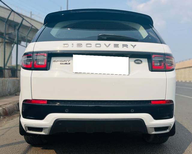 https://images10.gaadi.com/usedcar_image/3662214/original/processed_img2910667__used_car_2910667_1699439797.jpg?imwidth=6401