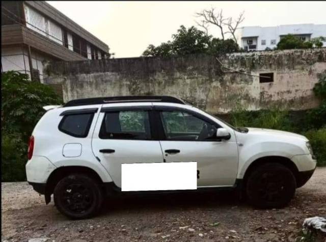 https://images10.gaadi.com/usedcar_image/3662241/original/processed_cda2a0f3-1623-4e13-8765-63564d8ea841.jpg?imwidth=6401
