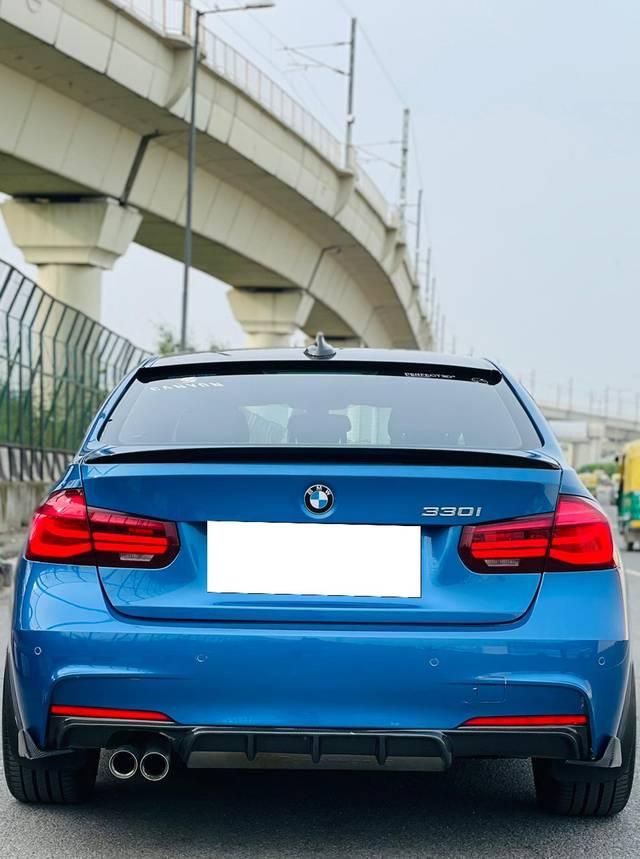 https://images10.gaadi.com/usedcar_image/3662284/original/processed_img2910719__used_car_2910719_1699445260.jpg?imwidth=6401