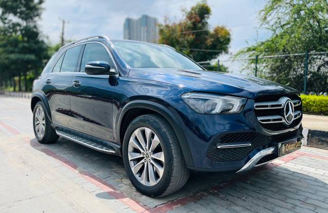 https://images10.gaadi.com/usedcar_image/3662327/original/processed_img2910742__used_car_2910742_1699441627.jpg?imwidth=6400