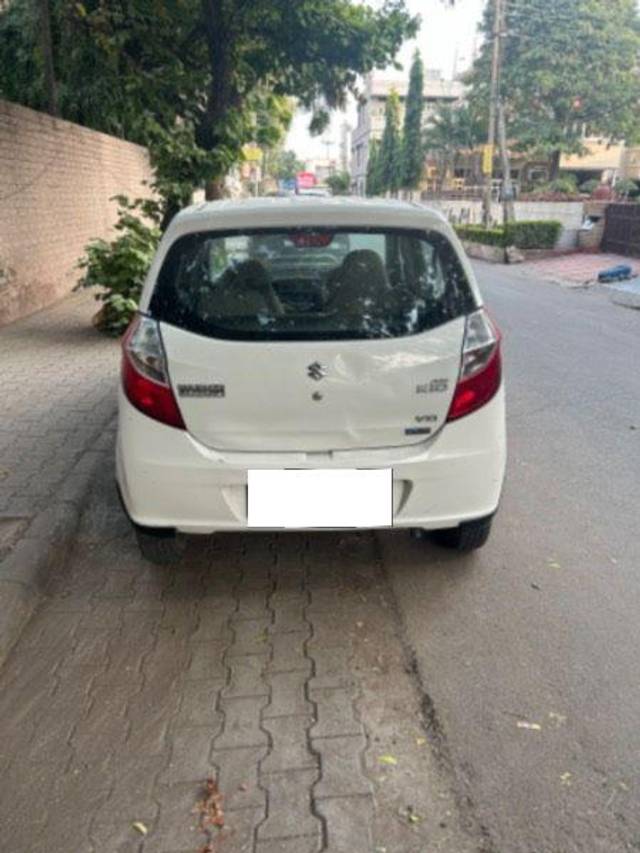 https://images10.gaadi.com/usedcar_image/3662375/original/processed_57cdb529-92e1-4b31-80b3-13ef435a30a6.jpeg?imwidth=6402