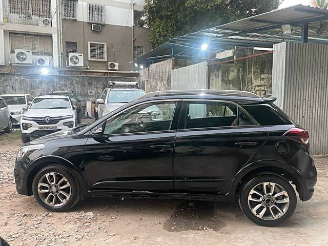 https://images10.gaadi.com/usedcar_image/3662478/original/img2910855__used_car_2910855_1699531747.jpg?imwidth=6402