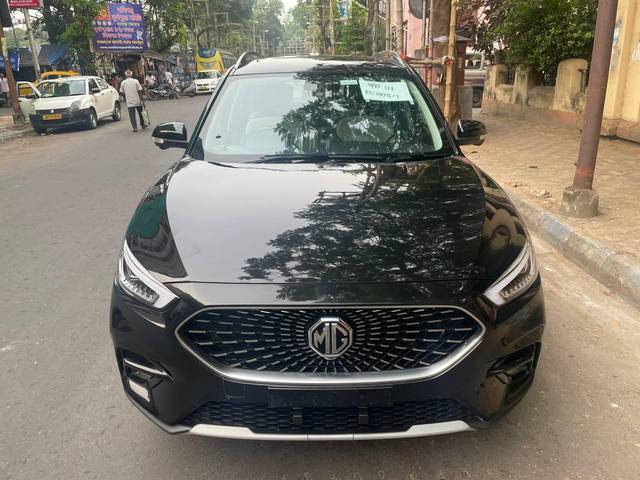 https://images10.gaadi.com/usedcar_image/3662498/original/processed_img2910866__used_car_2910866_1699445336.jpg?imwidth=6401