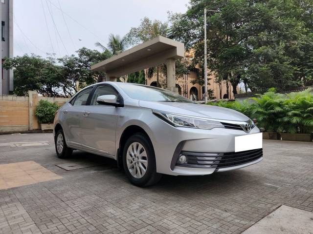 https://images10.gaadi.com/usedcar_image/3662556/original/processed_img2910904__used_car_2910904_1699446779.jpg?imwidth=6400