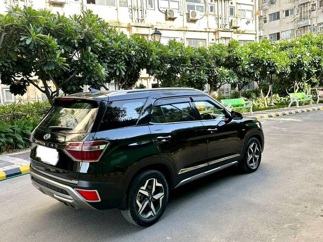 https://images10.gaadi.com/usedcar_image/3662564/original/processed_img2910910__used_car_2910910_1699447071.jpg?imwidth=6401