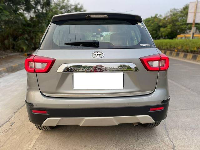 https://images10.gaadi.com/usedcar_image/3662567/original/processed_img2910912__usedcar_c45c1614_5348_4ab7_b3a7_815503cd26bd_28281699447012_1699447032.jpg?imwidth=6402