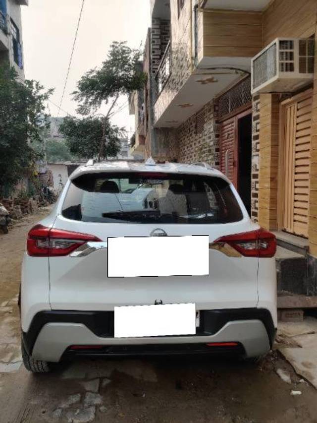 https://images10.gaadi.com/usedcar_image/3662622/original/processed_0f6fe8d2-248a-4c45-a28f-e24e5812a3a4.jpg?imwidth=6401