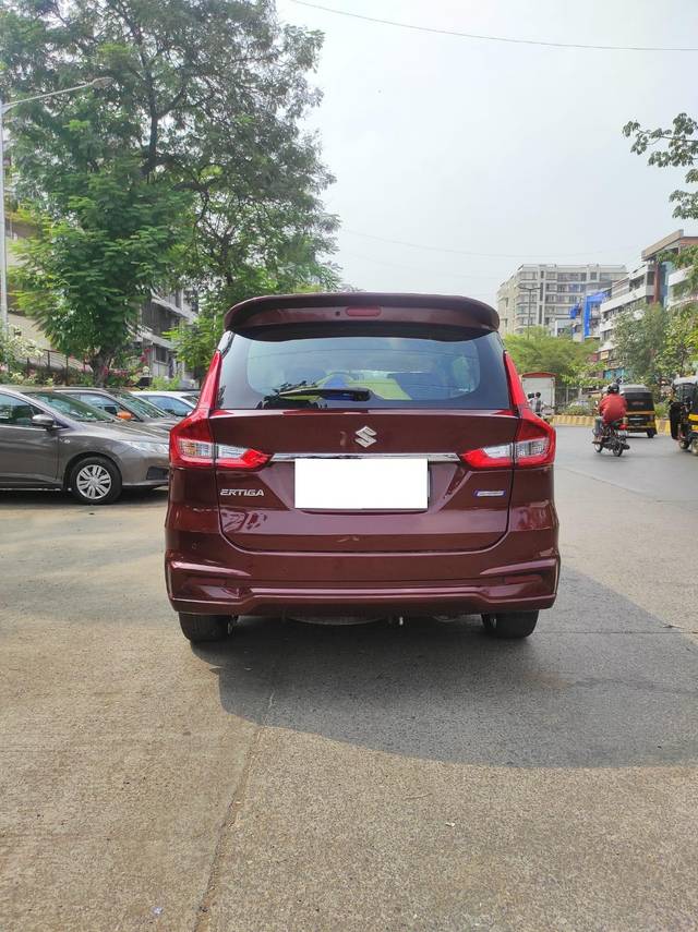 https://images10.gaadi.com/usedcar_image/3662630/original/processed_img2910946__usedcar_whatsappimage2023_11_08at12617pm_2910946_1700228288.jpeg?imwidth=6402